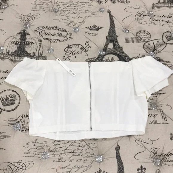 Do + Be Ruffle Off-the-Shoulder Cropped Blouse - Picture 4 of 6